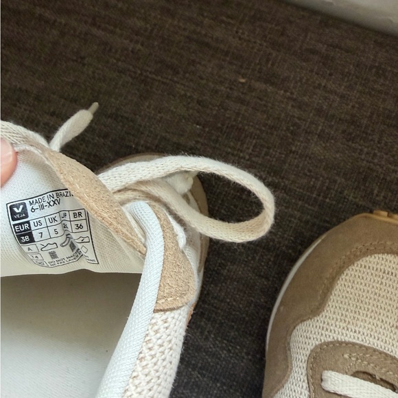 Veja SDU Rec J-Mesh Sneakers in Natural Platine - Picture 7 of 7